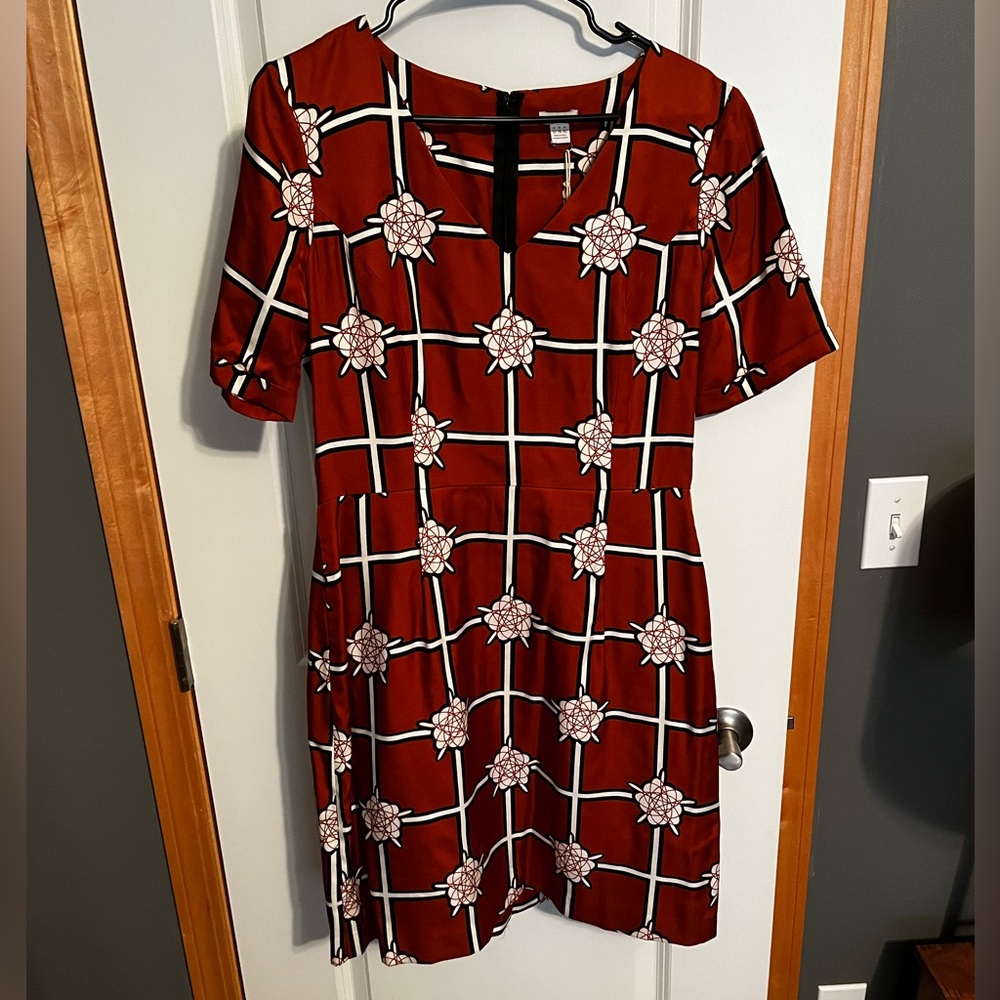 Fossil Women’s silk short sleeve fitted orange retro dress